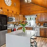 Rustic Luxury In The Pocono Mountains - Stag Lodge