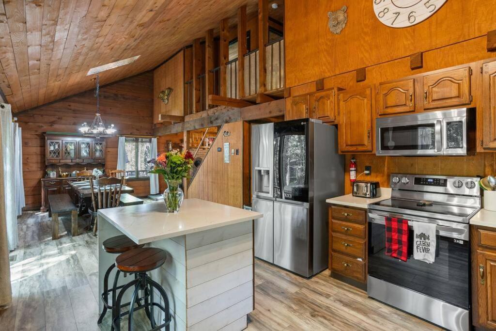 Rustic Luxury In The Pocono Mountains - Stag *