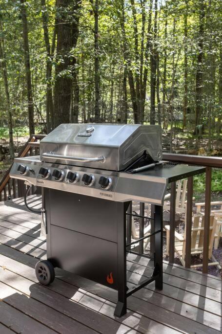 Rustic Luxury In The Pocono Mountains - Stag Holiday home *