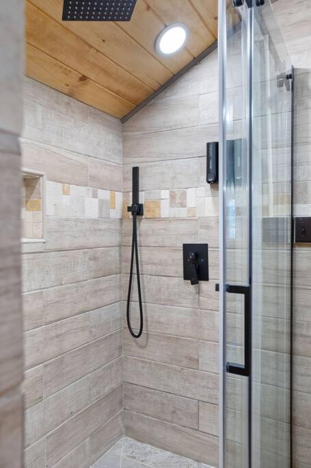 Rustic Luxury In The Pocono Mountains - Stag Holiday home *